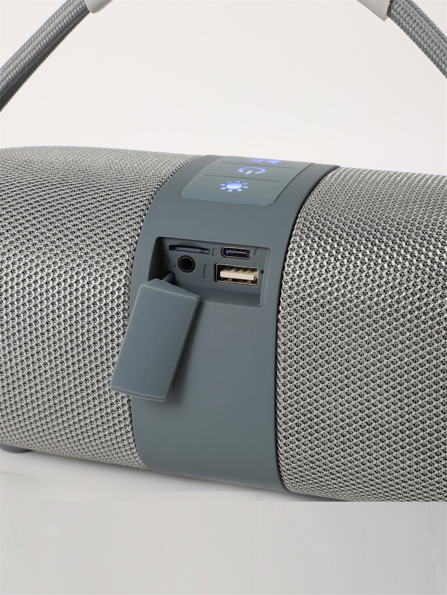 TG668 Nouveau haut-parleur à dents bleues à son dynamique à volume élevé Haut-parleur sans fil en tissu portable à diaphragme LED à deux canaux – Image 2